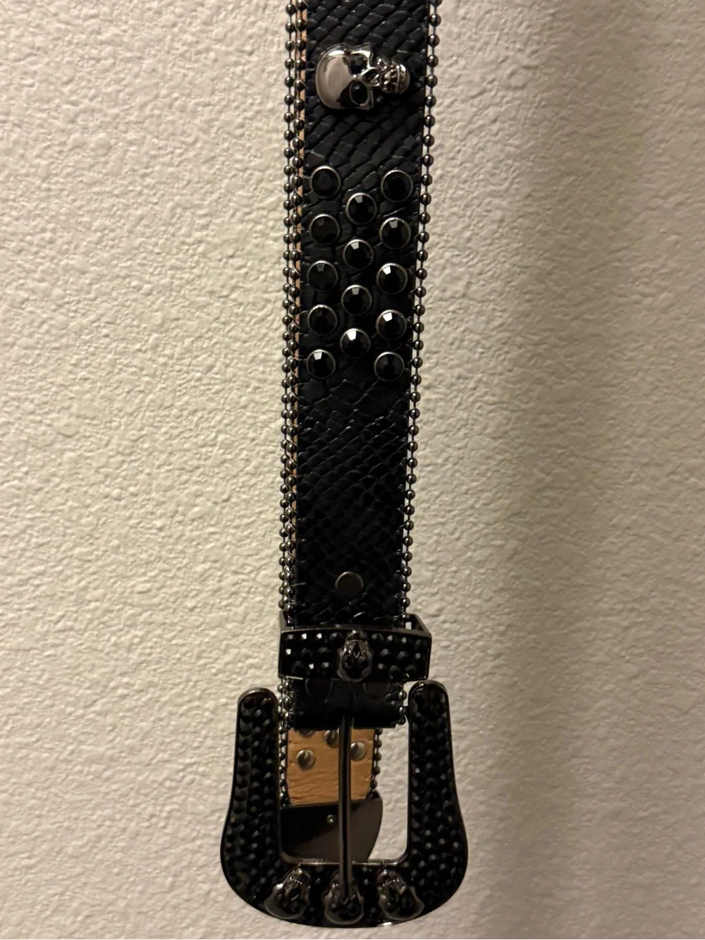 N/A classic studded